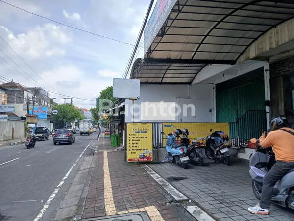 image RUKO 3 LANTAI DI LOKASI STRATEGIS & BISNIS AKTIF (2)