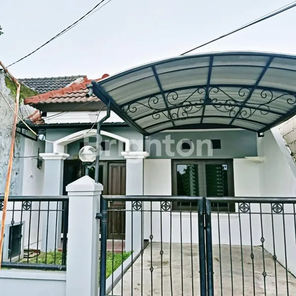 image RUMAH SIAP HUNI WIGUNA RUNGKUT SURABAYA ROW JALAN 2 MBL TERAWAT (1)