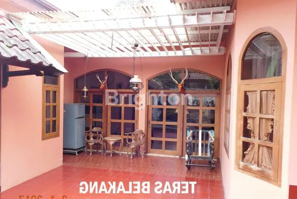 image RUMAH WARNA BLEWAH STARTEGIS JALAN UTAMA  (3)