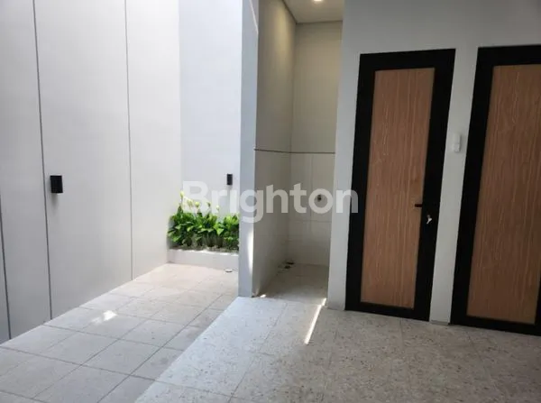 image RUMAH BARU RUNGKUT MAPAN (4)