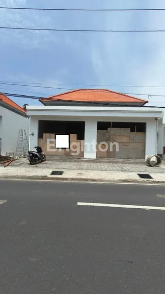 SEWA TOKO AREA RAYA TUMBAKBAYUH PERERENAN, DEKAT BYPASS TANAH LOT