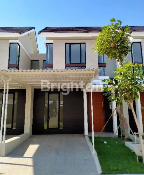 DISEWAKAN RUMAH NORTHWEST LAKE