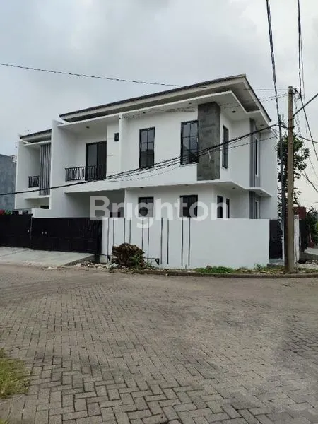 image RUMAH MINIMALIS HOOK ARAYA GALAXY BUMI PERMAI SURABAYA (1)