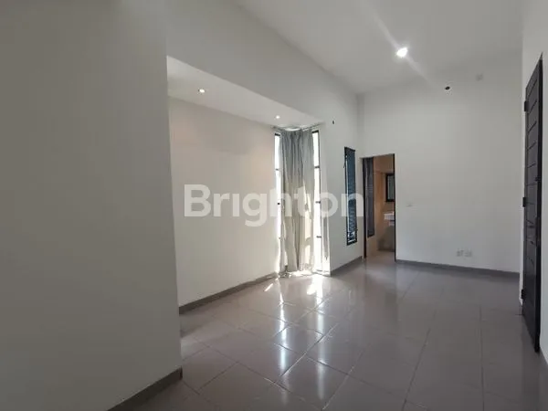 image RUMAH MODERN MINIMALIS SIAP HUNI DAN BEBAS BANJIR DEKAT RENON (5)