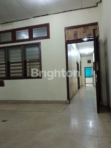 image RUKO STRATEGIS DI LAUTZE PASAR BARU, JAKARTA PUSAT (4)