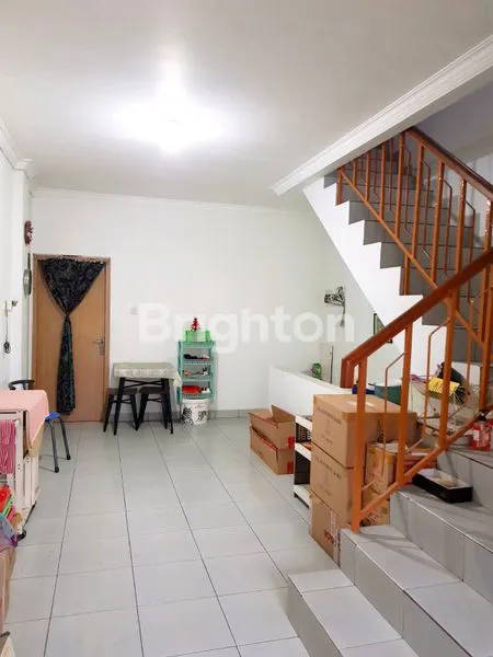 image RUKO 3½ LANTAI 40M² BUAT USAHA DAN TINGGAL DI KARTINI JAKARTA PUSAT (3)