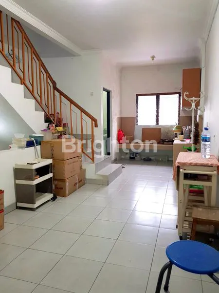 image RUKO 3½ LANTAI 40M² BUAT USAHA DAN TINGGAL DI KARTINI JAKARTA PUSAT (4)