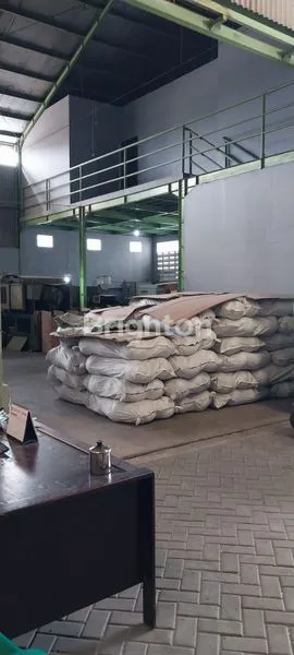 image GUDANG TANGERANG, LB 700M2,  LT 1723M², AKSES CONTAINER 40FT (2)