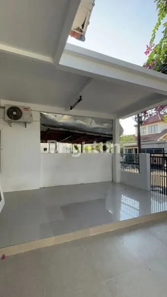 image RUMAH 3KT DI PURI GADING – SEWA 115 JUTA/TAHUN, MINIMAL 2 TAHUN • NON-FURNISHED\\N (2)