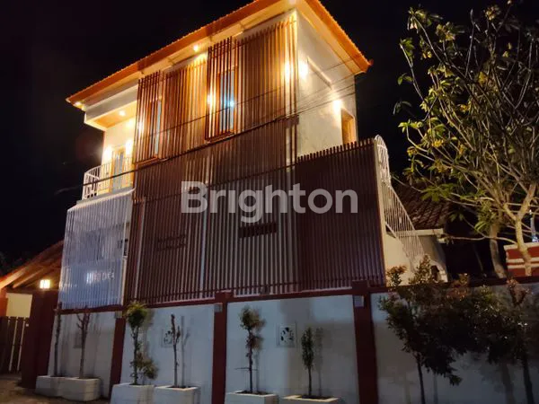 image RUMAH HOOK 2 LANTAI LT 150M² DI TAMAN GRIYA ,JIMBARAN (3)