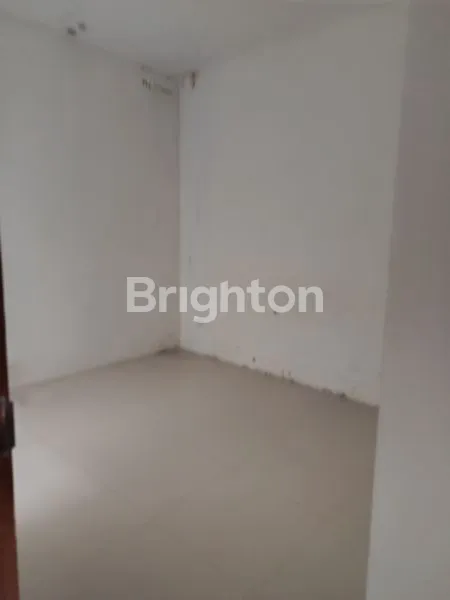 image RUMAH KOMPLEK DI RINGROAD (5)