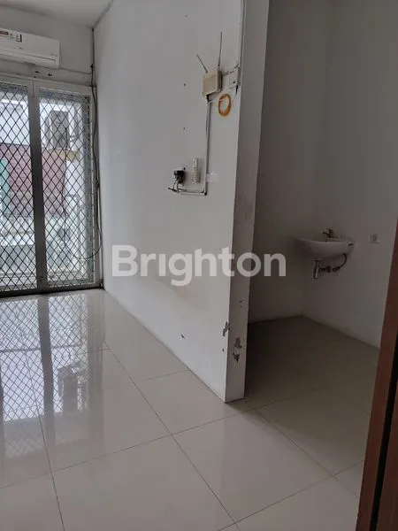 image RUMAH KOMPLEK DI RINGROAD (6)