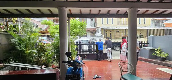 image RUMAH KLASIK DI BLOK A. JL. GRINTING (6)