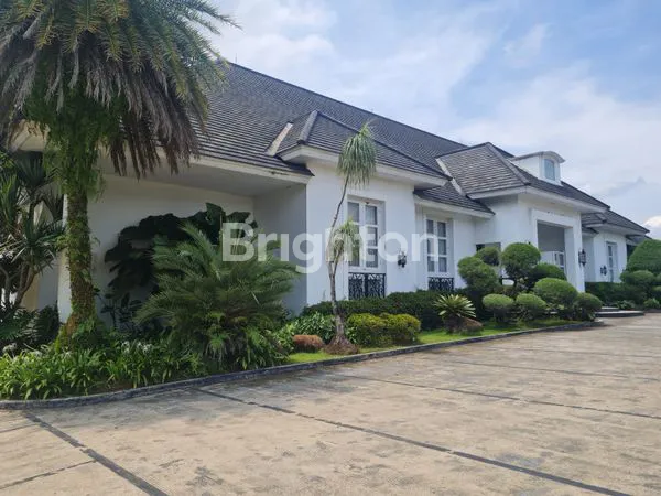 image SUPER  GRANDE VILLA WITH MOUNTAIN VIEW  JALUR RI 1 HAMBALANG SENTUL (5)