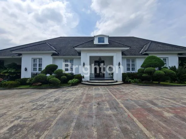 SUPER  GRANDE VILLA WITH MOUNTAIN VIEW  JALUR RI 1 HAMBALANG SENTUL