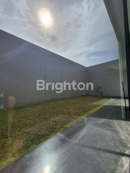 image RUMAH EKSKLUSIF DI ALAM SUTERA (5)