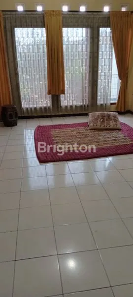 image RUMAH DI JALAN PROTOKOL SRIWIJAYA SEMARANG SELATAN (3)