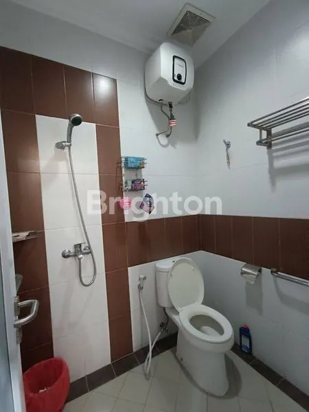 image RUMAH BAGUS TERAWAT DI  SUKOLILO DIAN REGENCY. SELANGKAH KE RAYA OERR, DEKAT RAYA MERR, ARAYA 1, ITS, UNIVERSITAS HANG TUAH, PURI GALAXY, GALAXY BUMI PERMAI, BUMI MARINA MAS, KERTAJAYA, PETRA 5, GALAXY MALL (6)