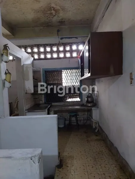 image RUKA 2 1/2 TINGKAT LOKASI DI TPT YANG STRATEGIS (3)