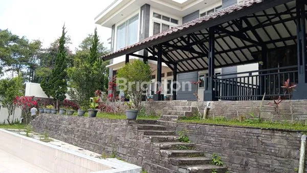 image VILLA LUAS 2135M² DI CIPANAS STRATEGIS (1)