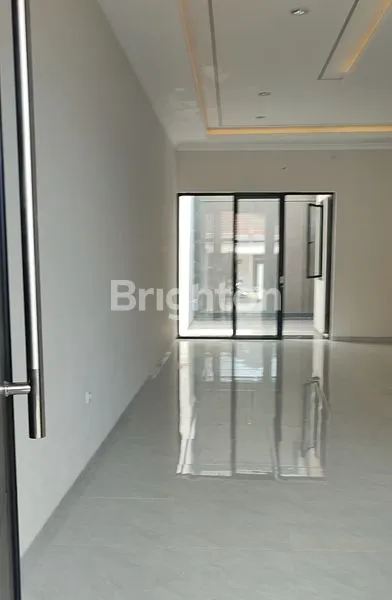 image RUMAH MEWAH DEKAT GALAXY MALL (2)