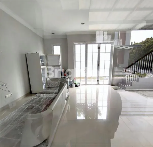 image DISEWAKAN. RUMAH CITRALAND GAMA CITY. LEBAR 8. SEMI FURNISHED. ADA 2 UNIT AC (2)