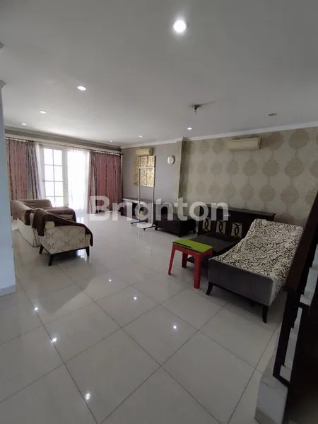 RUMAH MEWAH SIAP HUNI LT 300 DI ALAM SUTERA