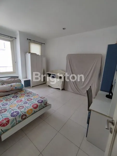 image RUMAH MEWAH SIAP HUNI LT 300 DI ALAM SUTERA (6)