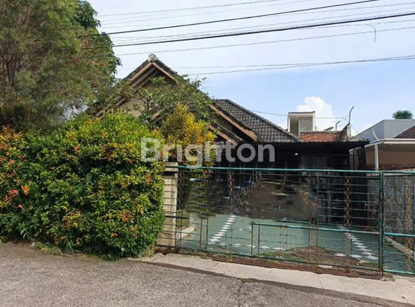 image RUMAH IDAMAN DI LUNGKUNGAN SEJUK SARIWANGI BANDUNG (1)