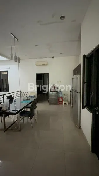 image RUMAH 2,5 LANTAI DI KELAPA GADING JAKARTA UTARA (7)
