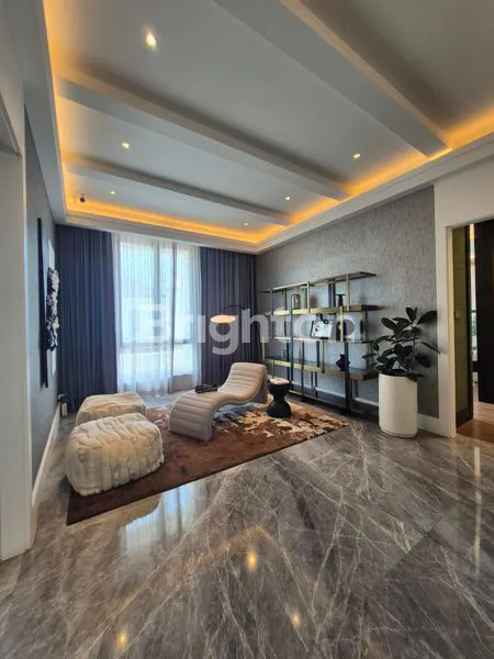 image GRAMERCY TYPE AERA+  (5)