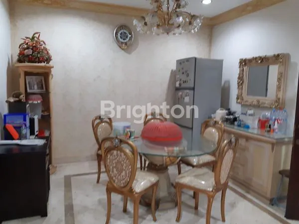 image RUMAH DIAN ISTANA CLUSTER TAMAN RATU (2)