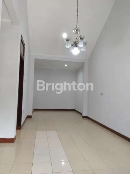 image JARANG ADA, RUMAH UKURAN INI DI ALAM.SUTERA (3)