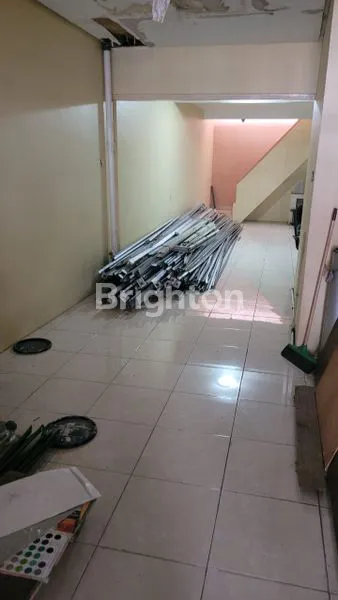 image RUMAH DIJUAL SIMPANG DARMO PERMAI SELATAN SURABAYA BARAT (2)