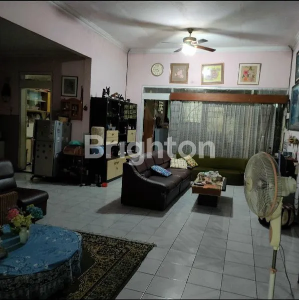 image DIJUAL RUMAH TINGGAL DI JL. KETINTANG PERMAI, SURABAYA  (4)