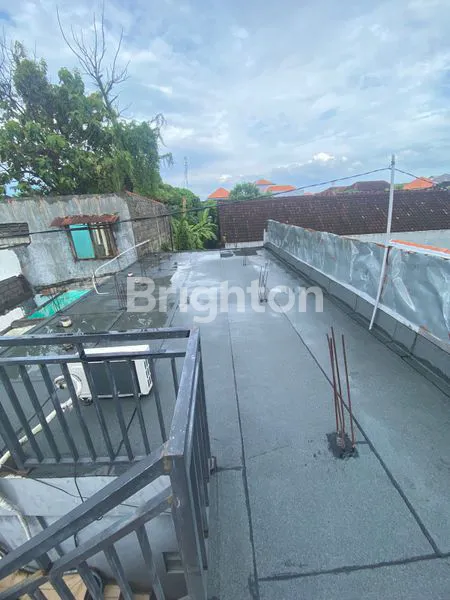 image RUMAH 150 M2 FULL BANGUNAN KONSTRUKTUR 2 LT LOKASI STRATEGIS DEKAT KRISNA OLEH2 TUBAN BADUNG BALI (7)