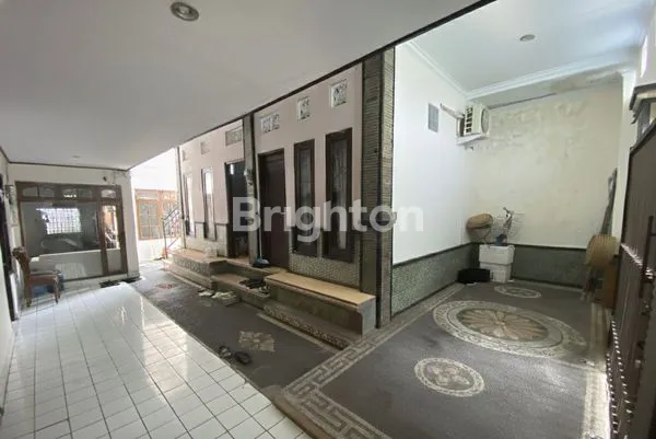 image RUMAH 150 M2 FULL BANGUNAN KONSTRUKTUR 2 LT LOKASI STRATEGIS DEKAT KRISNA OLEH2 TUBAN BADUNG BALI (2)