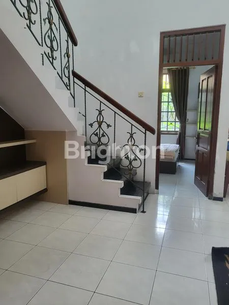 image DISEWAKAN RUMAH MEWAH FAJAR INDAH  (7)