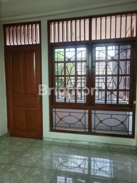 image DISEWAKAN RUMAH MEWAH FAJAR INDAH  (4)