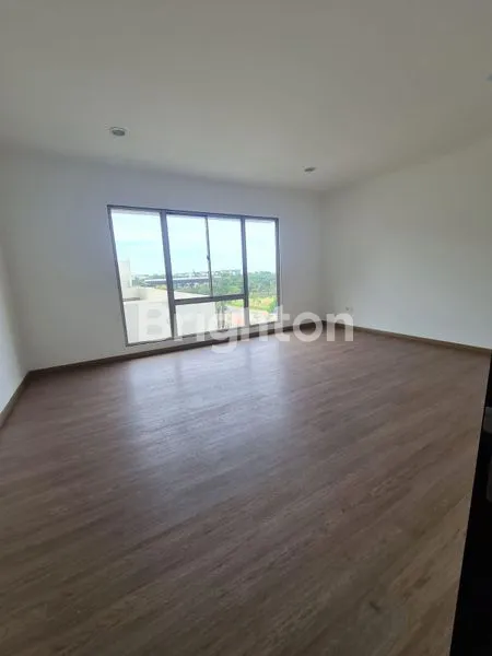 image RUMAH MEWAH DI GOLF ISLAND PIK JAKARTA UTARA (3)