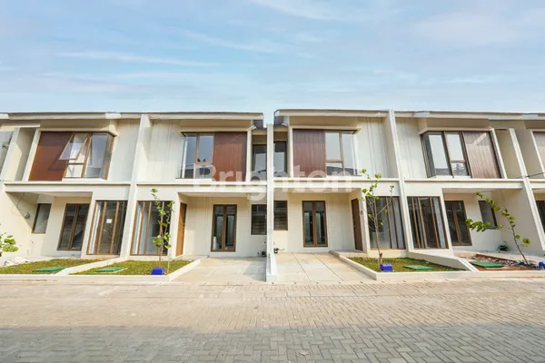 image RUMAH EKSKLUSIF NUANSA JEPANG DENGAN VIEW DANAU (1)