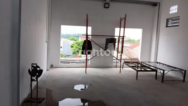 image GUDANG LUAS 600M² DI PONDOK KOPI JAKARTA TIMUR PINGGIR JALAN SHM (7)