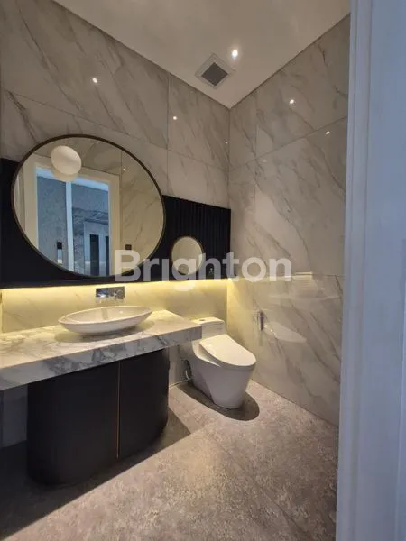 image THE GRAMERCY TYPE AERA (2)