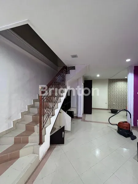 image RUMAH 3 KT DI VILLA PERMATA PAUS, LT 160M² (5)