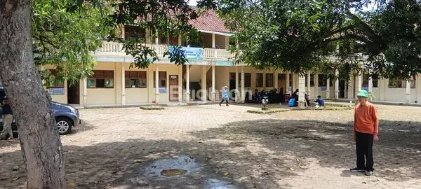 image PROPERTI STRATEGIS DI JL. TENTARA PELAJAR WONOGIRI (3)