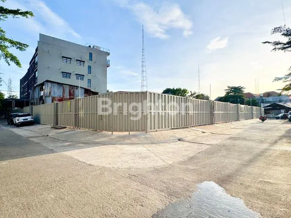 image TANAH LOKASI STRATEGIS ROW 2 MOBIL WILAYAH HUNIAN DI MERUYA JAKARTA BARAT (3)