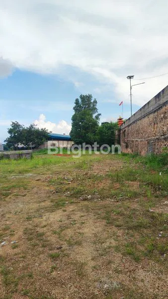 LAHAN 2.000 M² KAVLING BELAKANG SEKOLAH KALIBAN..  RATA. SIAP PAKAI. IDEAL UNTUK GUDANG BATAMKOTA