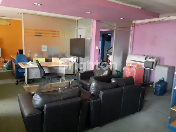 image RUKO 3 LANTAI SIAP USAHA DI GEGERKALONG (2)