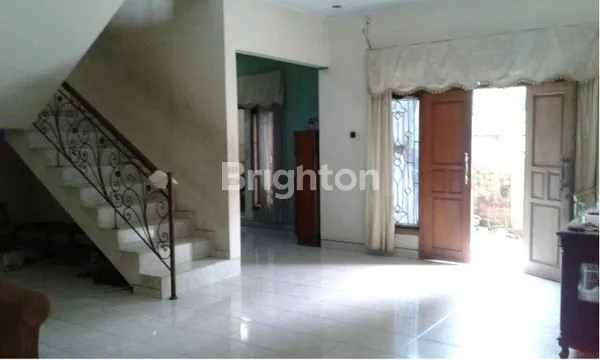 image RUMAH 2 LANTAI DIKAWASAN STRATEGIS DEPOK (5)