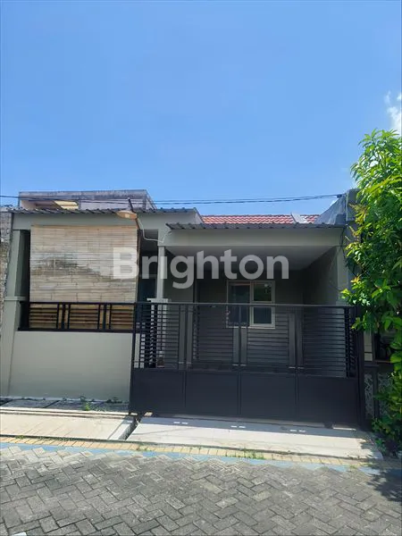 image RUMAH SIAP HUNI DI DI GUNUNGANYAR DEKAT UPN PELAYARAN MERR TOL DAN BANDARA JUANDA SURABAYA  (1)